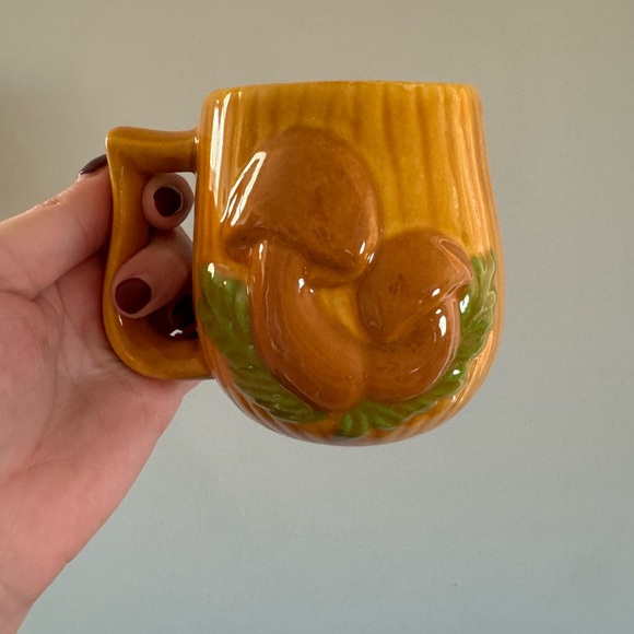 Vintage Mushroom Ceramic Mugs - Picture 4 of 5